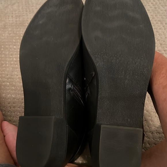 LifeStride women’s black booties in EUC. Size 8.5 medium - Picture 4 of 6